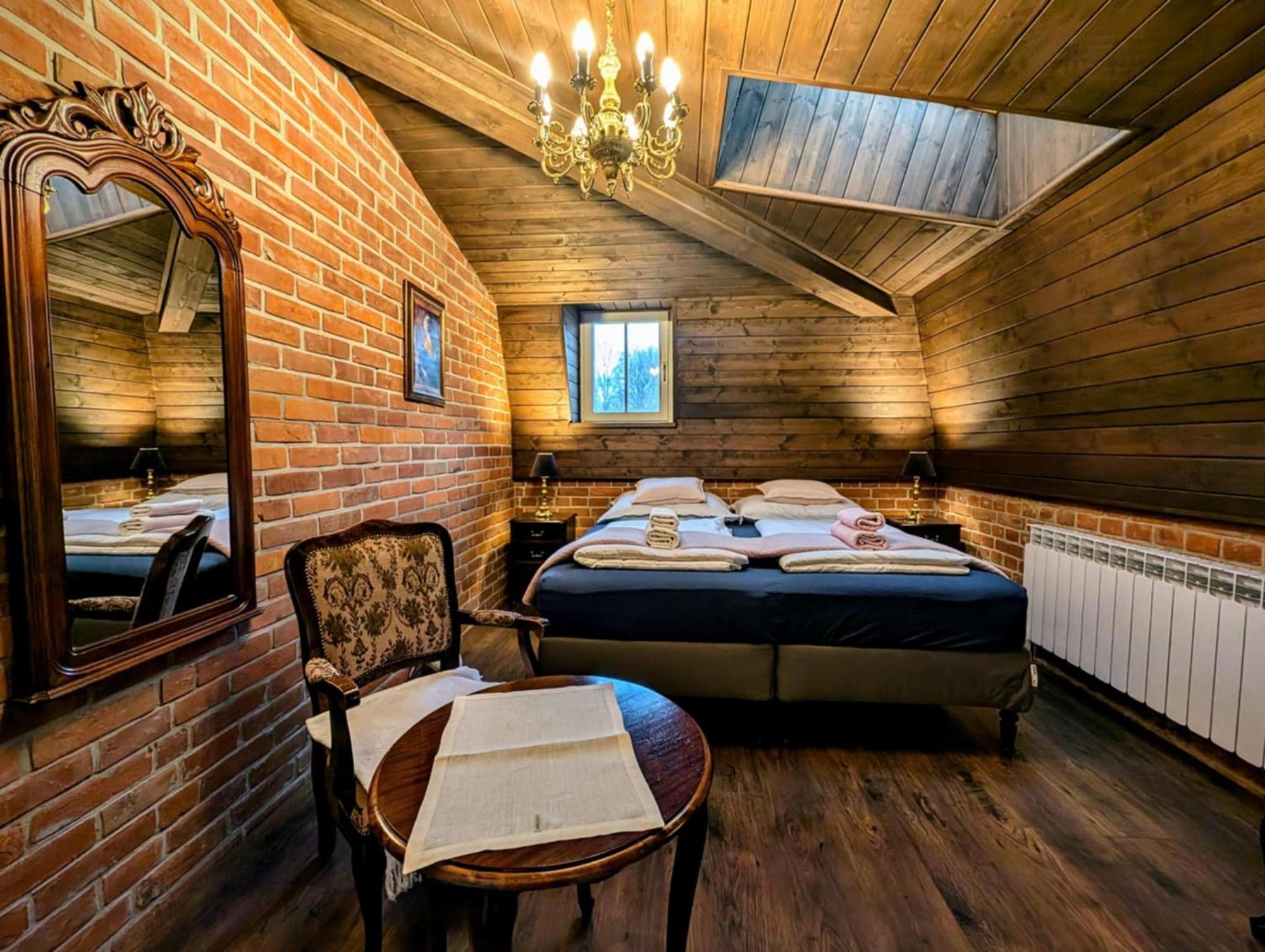 Dworek Atrium Tomaszow Lubelski Ngoại thất bức ảnh