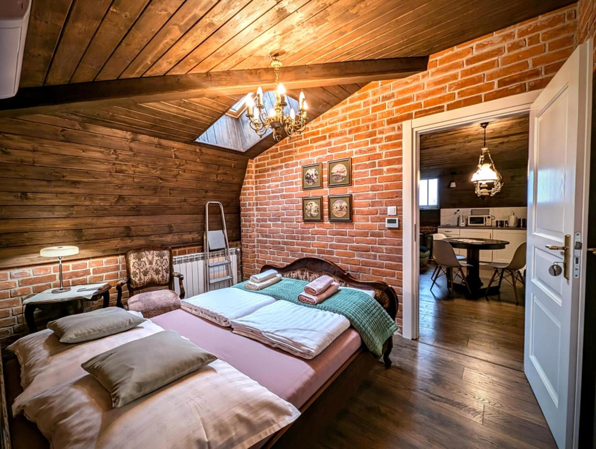 Dworek Atrium Tomaszow Lubelski Ngoại thất bức ảnh